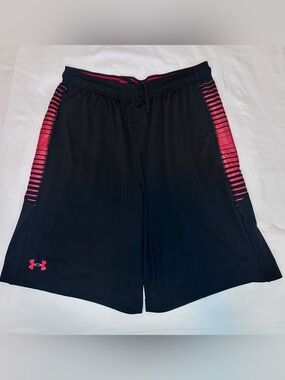 Under Armour HeatGear Men’s Large Athletic Shorts Black Red Side Pockets